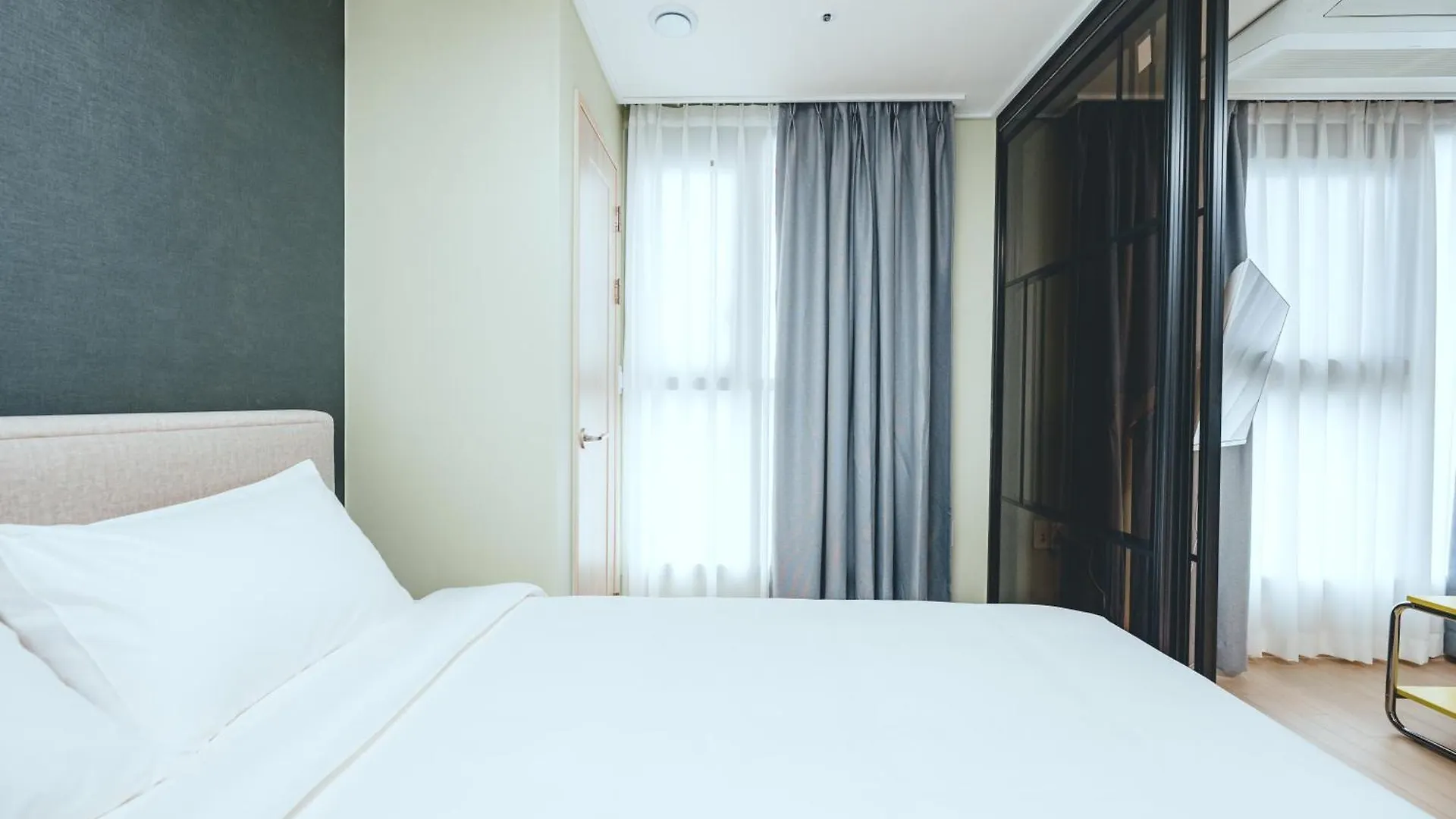 H Avenue Sasang Station Residence Hotel Busan