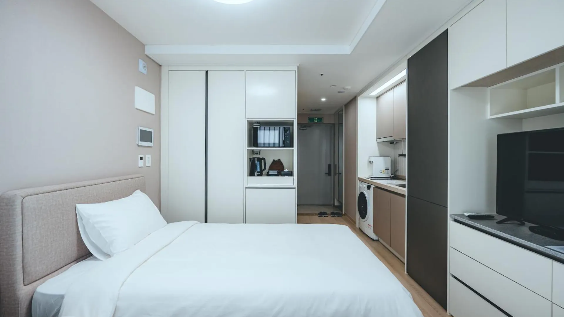 H Avenue Sasang Station Residence Hotel Busan 0*,