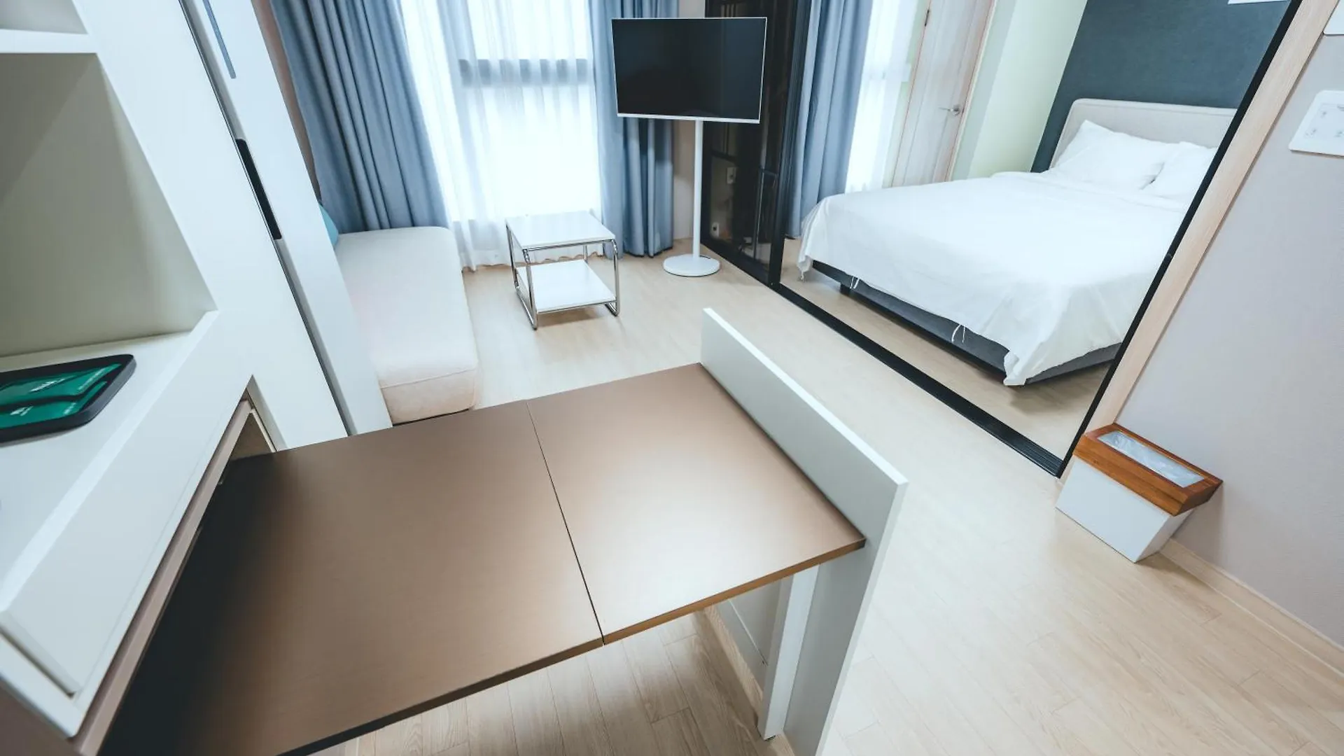 H Avenue Sasang Station Residence Hotel Busan 0*,